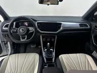 Volkswagen T-Roc 2022 — фото 16 из 30