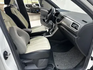 Volkswagen T-Roc 2022 — фото 25 из 30