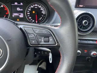 Audi Q2 2023 — фото 14 из 27