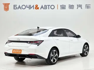 Hyundai Elantra 2022 — фото 7 из 33