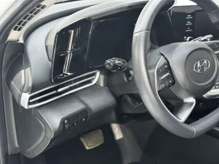 Hyundai Elantra 2022 — фото 15 из 33