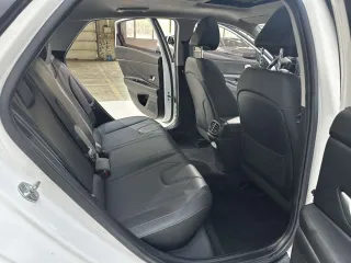 Hyundai Elantra 2022 — фото 24 из 33