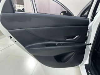 Hyundai Elantra 2022 — фото 31 из 33