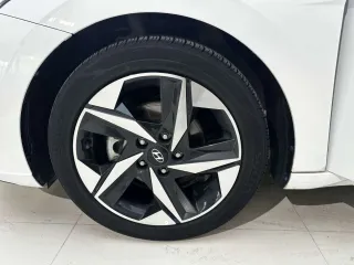 Hyundai Elantra 2022 — фото 33 из 33
