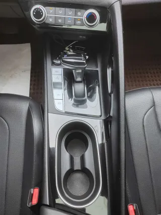 Hyundai Elantra 2023 — фото 26 из 28