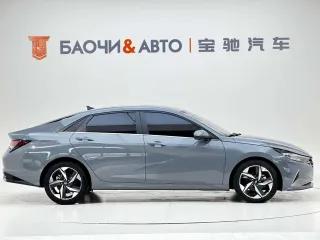 Hyundai Elantra 2023 — фото 4 из 33
