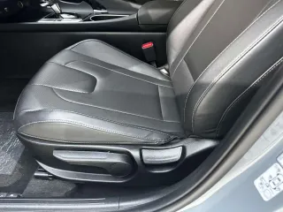 Hyundai Elantra 2023 — фото 26 из 33