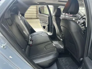 Hyundai Elantra 2023 — фото 28 из 33