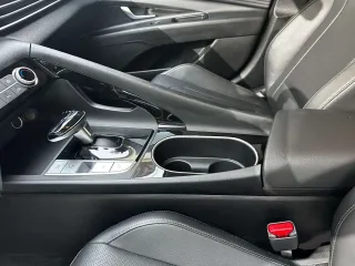 Hyundai Elantra 2023 — фото 30 из 33