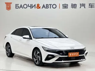 Hyundai Elantra 2023 — фото 3 из 33