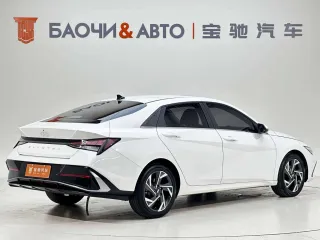 Hyundai Elantra 2023 — фото 4 из 33