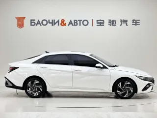 Hyundai Elantra 2023 — фото 6 из 33