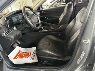 Hyundai Elantra 2020 — фото 12 из 31