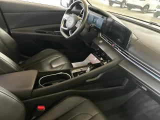 Hyundai Elantra 2020 — фото 28 из 31