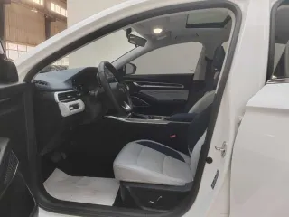 Geely Emgrand 2022 — фото 21 из 30
