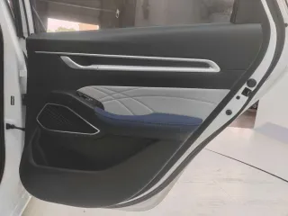 Geely Emgrand 2022 — фото 27 из 30