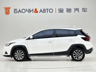 Toyota Yaris 2022 — фото 5 из 32