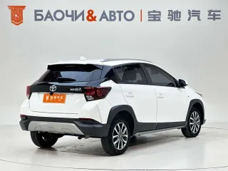 Toyota Yaris 2022 — фото 8 из 32