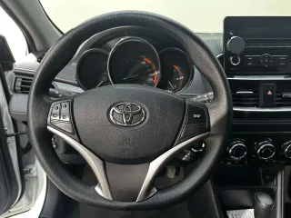 Toyota Yaris 2022 — фото 9 из 32