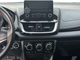 Toyota Yaris 2022 — фото 11 из 32