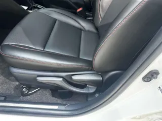 Toyota Yaris 2022 — фото 27 из 32