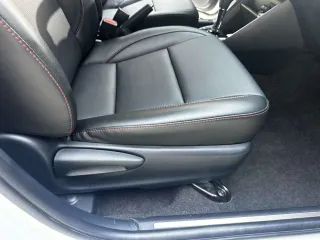 Toyota Yaris 2022 — фото 29 из 32