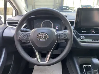 Toyota Corolla 2022 — фото 11 из 27