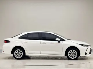 Toyota Corolla 2023 — фото 8 из 32