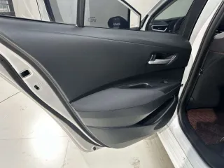 Toyota Corolla 2023 — фото 26 из 32