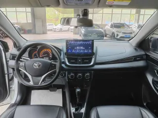 Toyota Yaris 2022 — фото 13 из 29