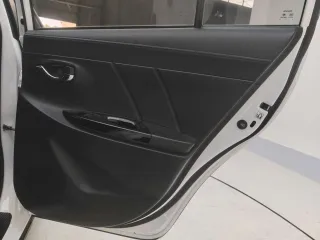 Toyota Yaris 2022 — фото 15 из 29