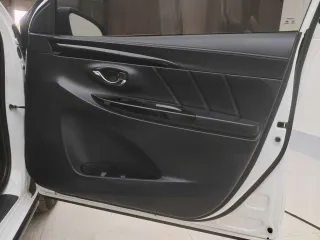 Toyota Yaris 2022 — фото 21 из 29