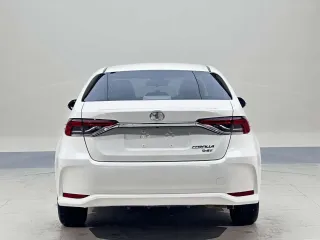 Toyota Corolla 2022 — фото 12 из 31
