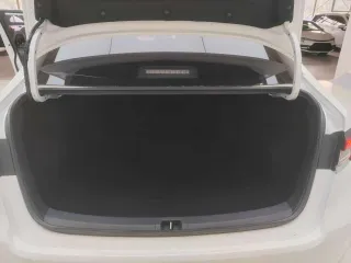 Toyota Corolla 2022 — фото 25 из 31