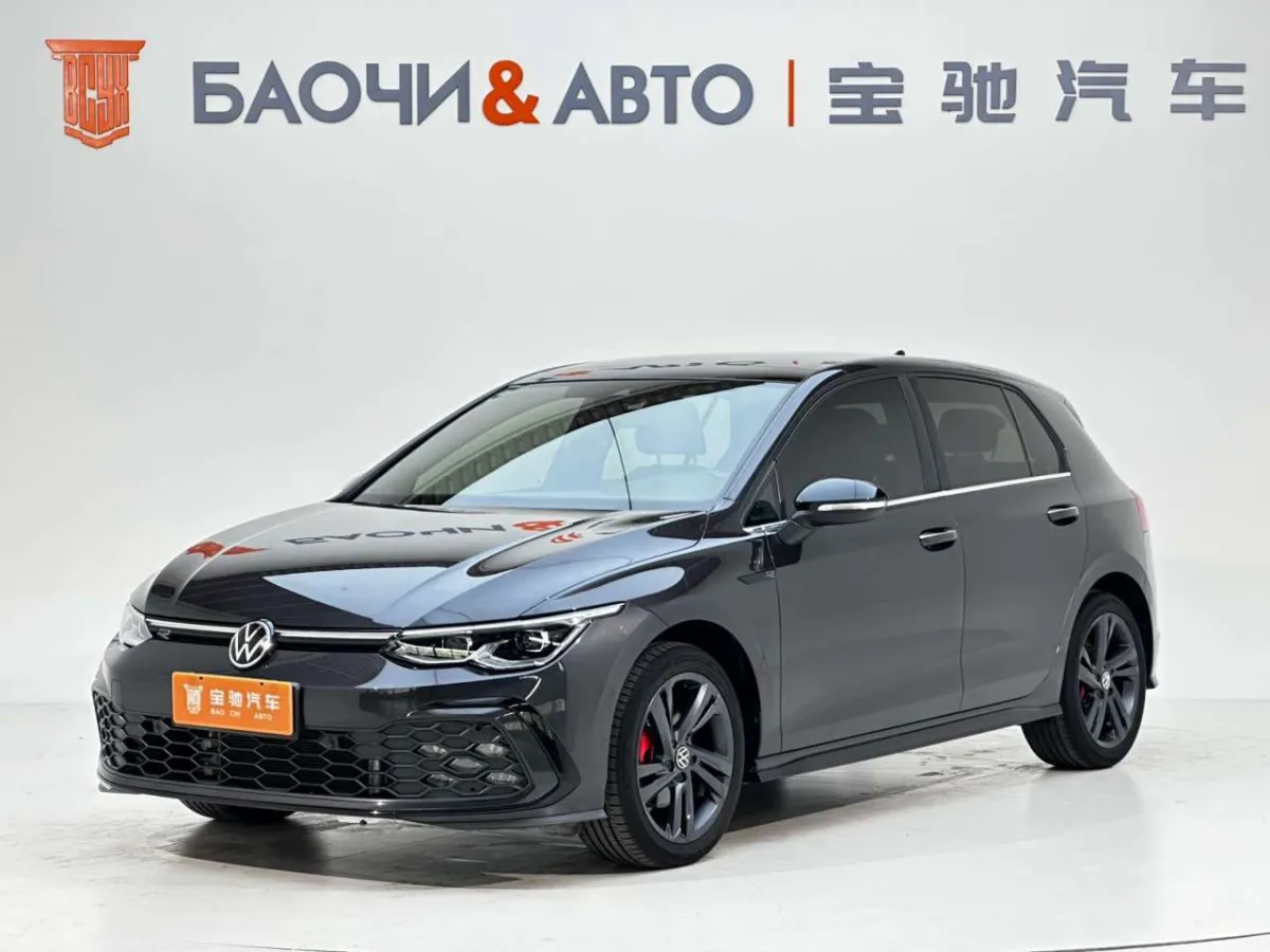 Volkswagen Golf R-Line