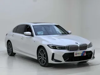 BMW 3 Series 2023 — фото 3 из 32