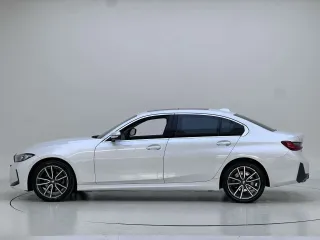 BMW 3 Series 2023 — фото 5 из 32