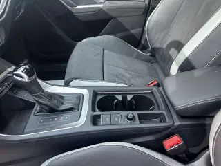 Audi Q3 2022 — фото 24 из 34