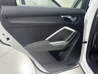 Audi Q3 2022 — фото 25 из 34