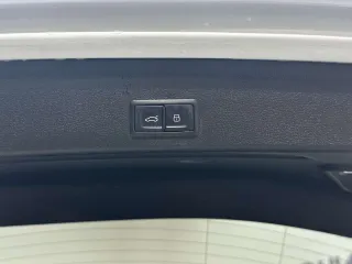 Audi Q3 2022 — фото 28 из 34
