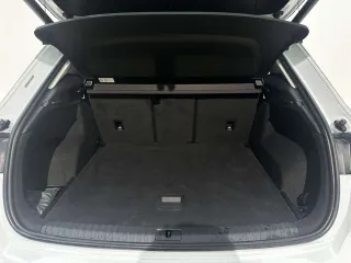 Audi Q3 2022 — фото 30 из 34