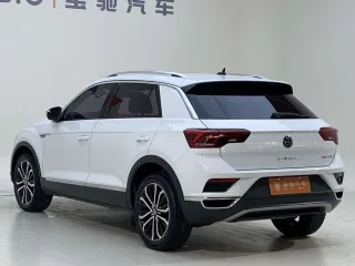 Volkswagen T-Roc 2022 — фото 5 из 31