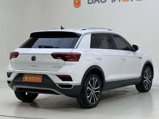 Volkswagen T-Roc 2022 — фото 9 из 31