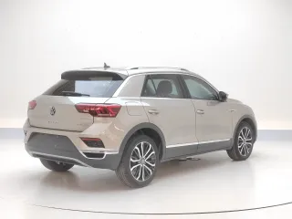 Volkswagen T-Roc 2022 — фото 9 из 33