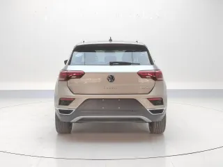Volkswagen T-Roc 2022 — фото 10 из 33