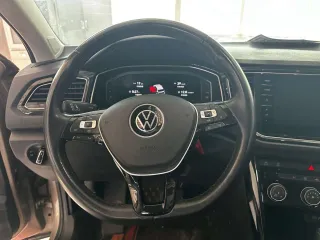 Volkswagen T-Roc 2022 — фото 16 из 33