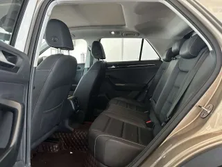 Volkswagen T-Roc 2022 — фото 22 из 33