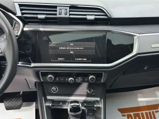 Audi Q3 2022 — фото 16 из 34