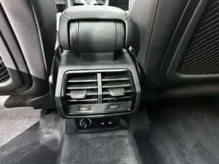 Audi Q3 2022 — фото 17 из 34