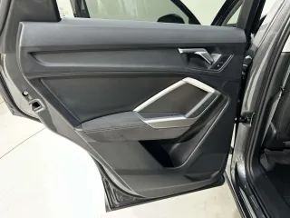 Audi Q3 2022 — фото 27 из 34